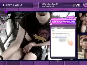 Chaturbate Live Sex Cam of porcelain_tears01