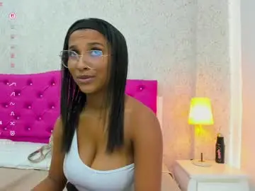 Chaturbate Live Sex Cam of karina_calderon