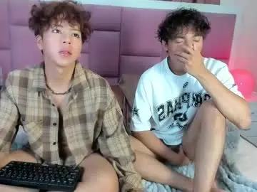 Chaturbate Live Sex Cam of honeymoon_sariel