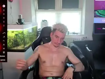 Chaturbate Live Sex Cam of rayzel31