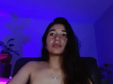 Chaturbate Live Sex Cam of nahomy_rain