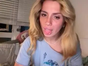 Chaturbate Watch Live Sex Cams of lolaa555