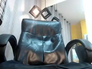 Chaturbate Watch Live Sex Cams of lucasssmith11