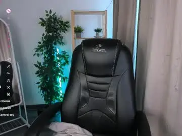 Chaturbate Live Sex Cam of ohh_my_vens