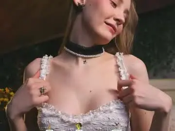 Chaturbate Live Sex Cam of lissa_meooow
