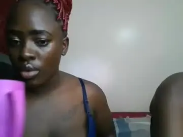 Chaturbate Best live sex cam show of avian_babe