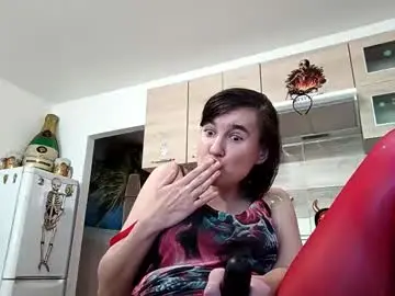 Chaturbate Live Porn of awesome_fun_with_housewife