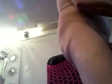 Chaturbate Live Sex Cam of alwaysniceguy2