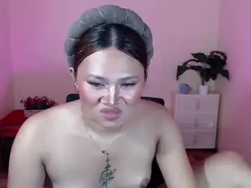Chaturbate Live Sex Cam of mysterious_honeyghe