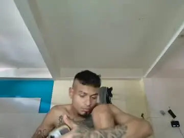 Chaturbate Live Sex Cam of lobo_cockk