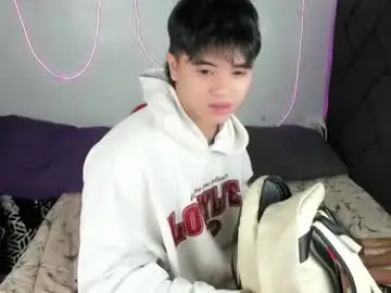 Chaturbate Live Sex Cam of asiancarl_bigcock