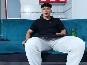 Chaturbate Live Sex Cam of jacques_cardiet