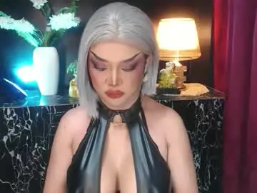 Chaturbate Live Sex Cam of hugecockchristine