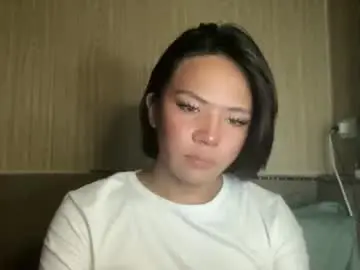 Chaturbate Live Sex Cam of yoursweet_loveace