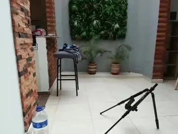Chaturbate Adult Video Chat of midgettripod1