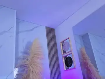 Chaturbate Live Sex of chlooee_