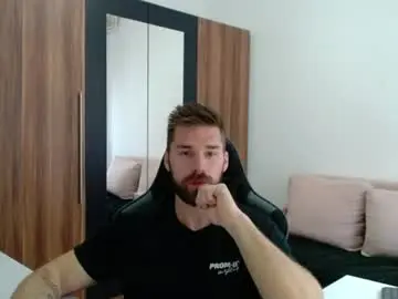 Chaturbate Live Sex Cam of darius_94