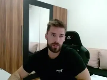 Chaturbate Adult Webcams of darius_94