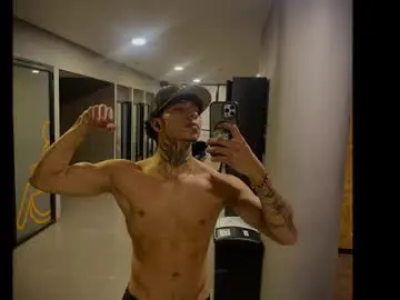 Chaturbate Best live sex cam show of mike_bastian_