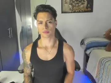 Chaturbate Live Sex Cam of jeeanpii01