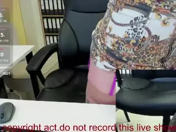 Chaturbate Live Sex Cam of milf_viktoria