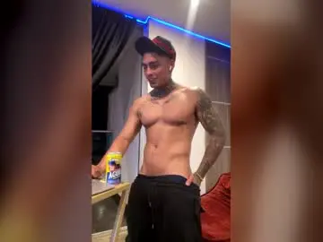 Chaturbate Live Sex of dominiofit