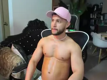 Chaturbate Best live sex cam show of paul_reyborg