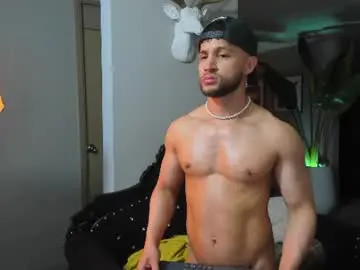 Chaturbate Free Live Porn of paul_reyborg