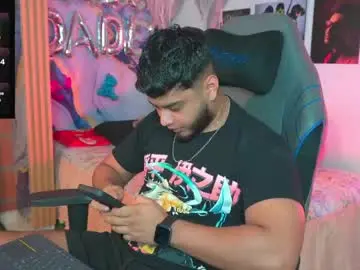 Chaturbate Adult Webcams of tyler_price01