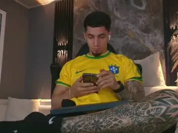 Chaturbate Best live sex cam show of camiloalvarezzz3