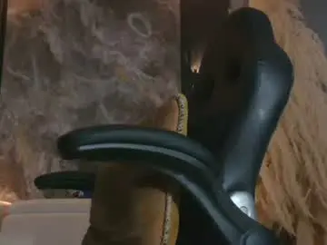 Chaturbate Live Sex of camiloalvarezzz3