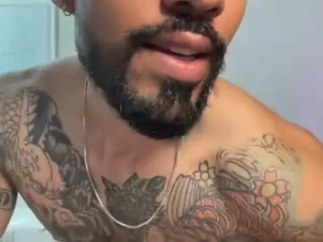 Chaturbate Live Sex Cam of myke_esthetic