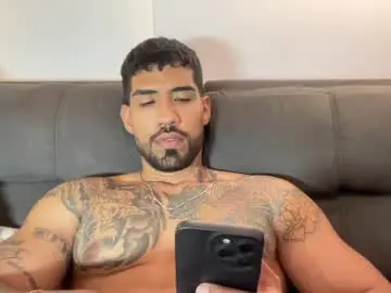 Chaturbate Live Sex Cam of myke_esthetic