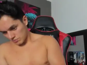Chaturbate Best live sex cam show of julian_wallace1