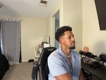 Chaturbate Live Sex of 10inch_gymjunky