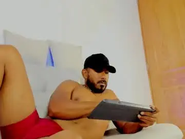 Chaturbate Free Porn Cam of leocarter_