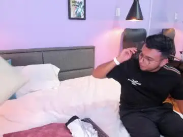 Chaturbate Watch Live Sex Cams of pauljones__