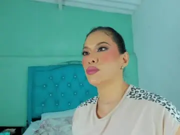 Chaturbate Best live sex cam show of priscilasmiith25