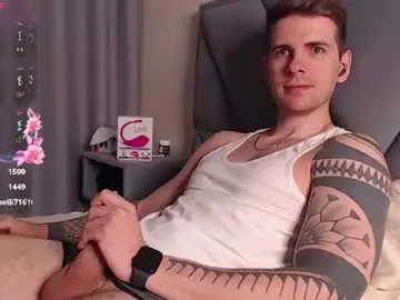 Chaturbate Watch Live Sex Cams of mr_longboy