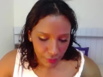 Chaturbate Live Sex Cam of allison_virelka
