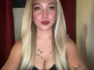 Chaturbate Free Porn Cam of makemesquirt_xxx
