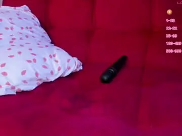 Chaturbate Best live sex cam show of petitemuse