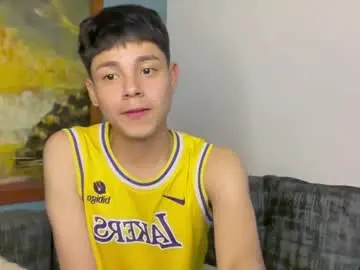 Chaturbate Adult Webcams of andy_belier
