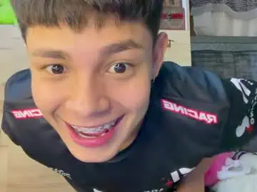 Chaturbate Live Sex of andy_belier