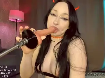 Chaturbate Best live sex cam show of nerdy_freyua