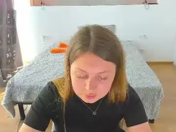 Chaturbate Live Sex of kitkatvel