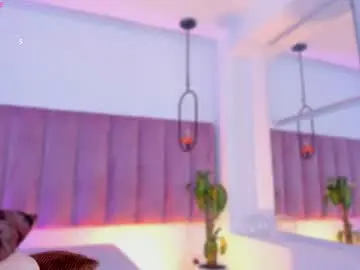 Chaturbate Sex Cam of emmiily_z