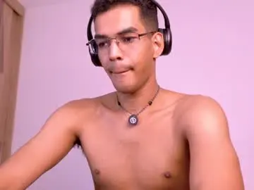 Chaturbate Free Live Porn of pikashuu7u7