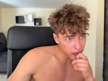 Chaturbate Free Porn Cam of lukedesirable