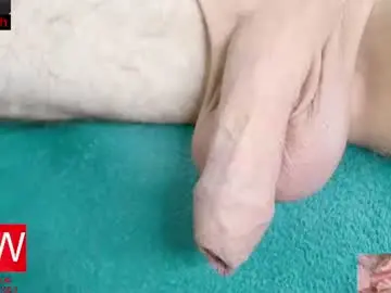 Chaturbate Live Sex Cam of br_munch